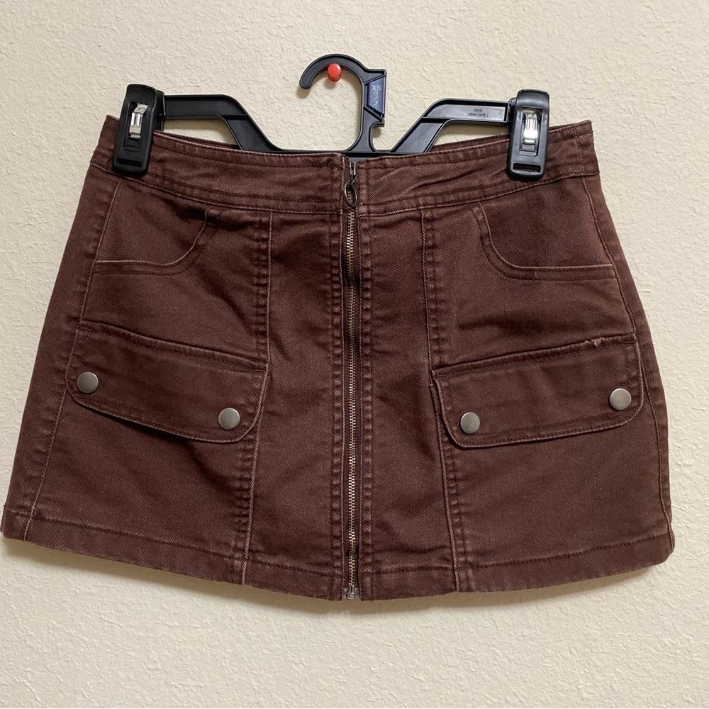Brown Mini Skirt with Front Pockets and Midline Zipper